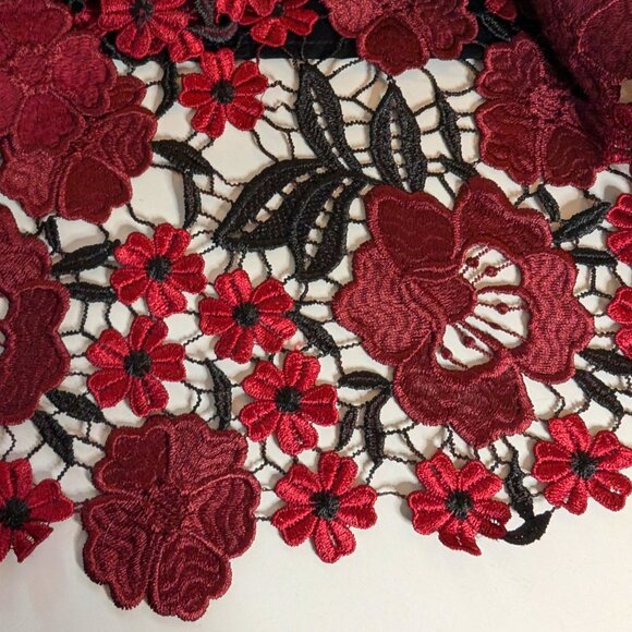 FOREST LILY LACE RED & BLACK dress Sz 8 COLORFUL ROSES & PUPPIES LACE *STUNNING* - Picture 12 of 13